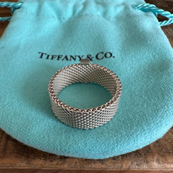 Tiffany & Co. Mesh Ring with 4 Diamonds Size 6 - Picture 4 of 7